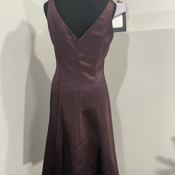 David's Bridal Sleeveless Short Bridesmaid Dress - Picture 3 of 8